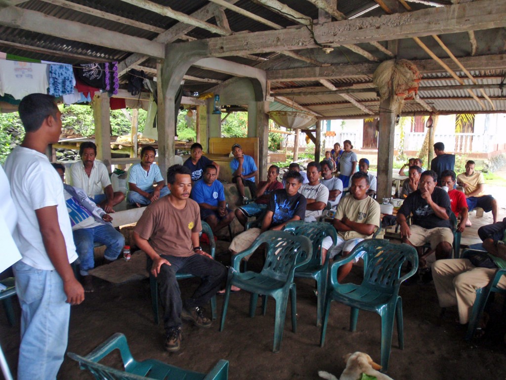 Group in Nahs-Pohnpei